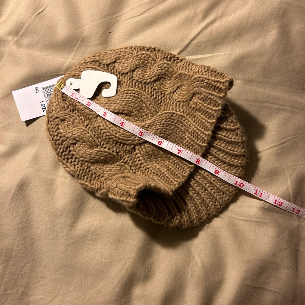 MICHAEL Michael Kors Cap - Picture 8 of 9